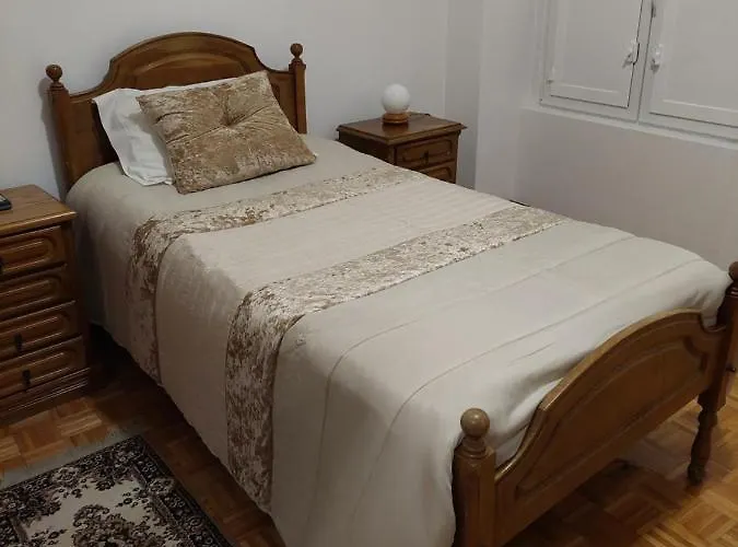 Bed & Breakfast Residencial Real - Antiga Rosas Vila Real