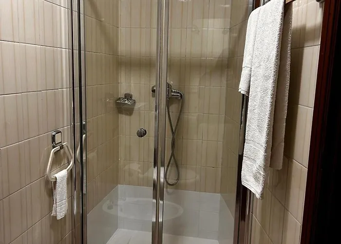 Bed & Breakfast Residencial Real - Antiga Rosas 2*