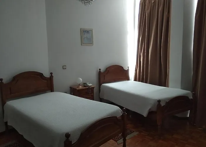 Bed & Breakfast Residencial Real - Antiga Rosas Vila Real